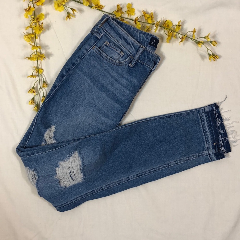NWT Hollister High Rise Super Skinny Size: 1L